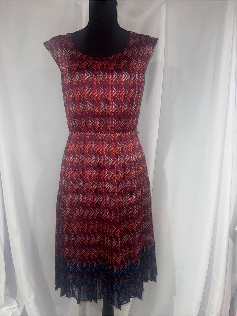 Halogen Burgundy & Navy Geo-Print Cap Sleeve Midi Dress